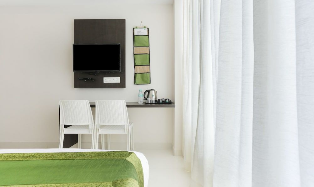 Treebo Sunrise IG Road Standard Double Room 14