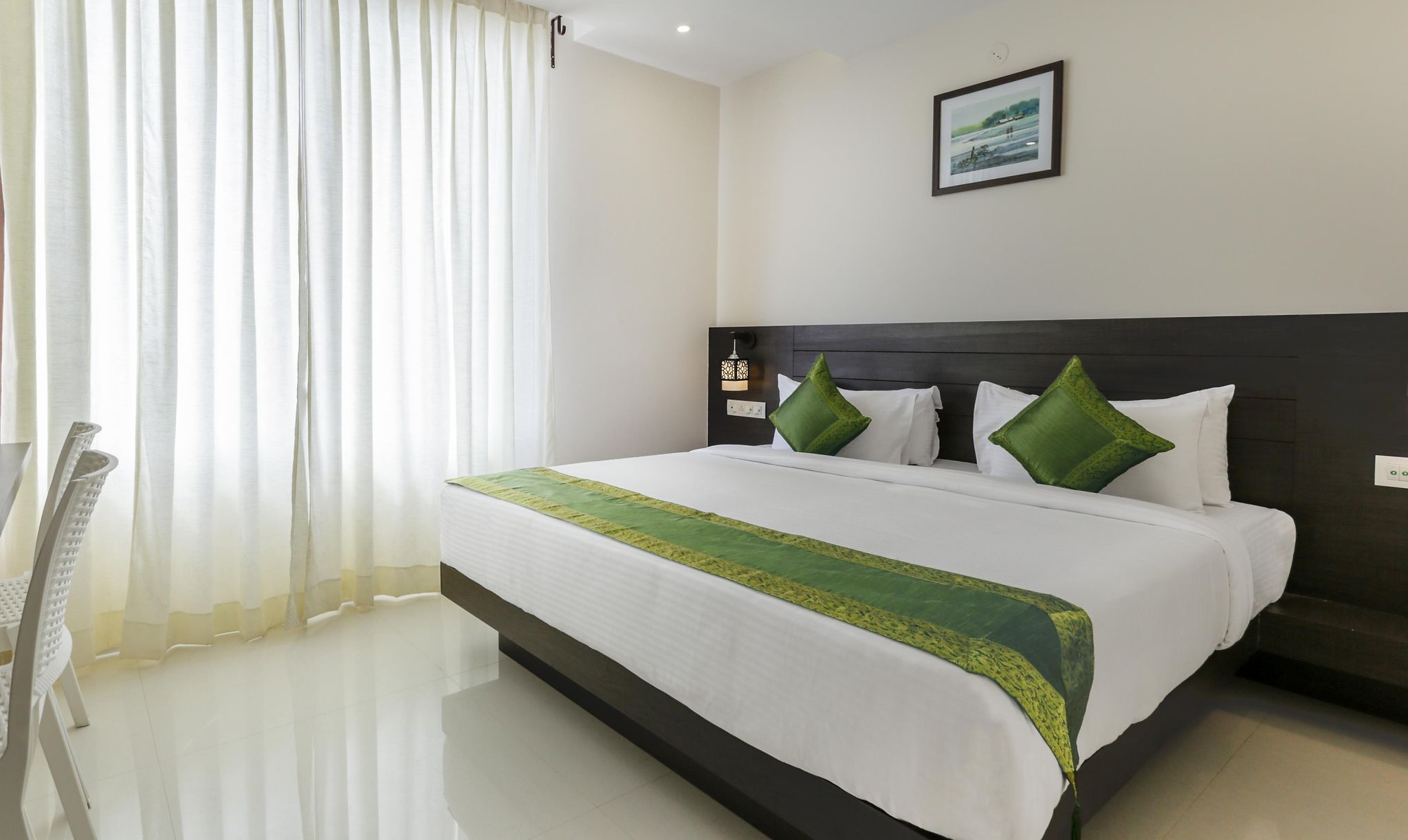 Treebo Sunrise IG Road Standard Double Room 4