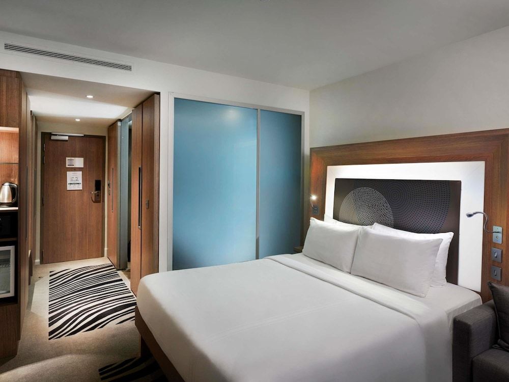 Standard Room, 1 Queen Bed with Sofa bed