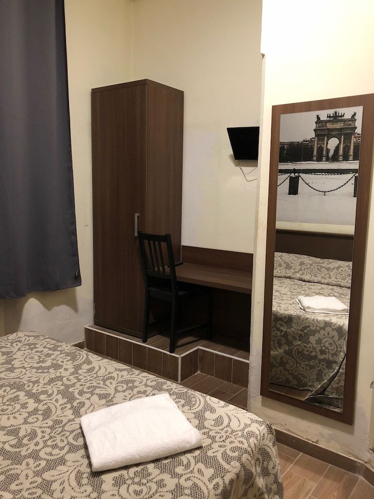 Albergo Corvetto corso Lodi Double or Twin Room, Shared Bathroom 4