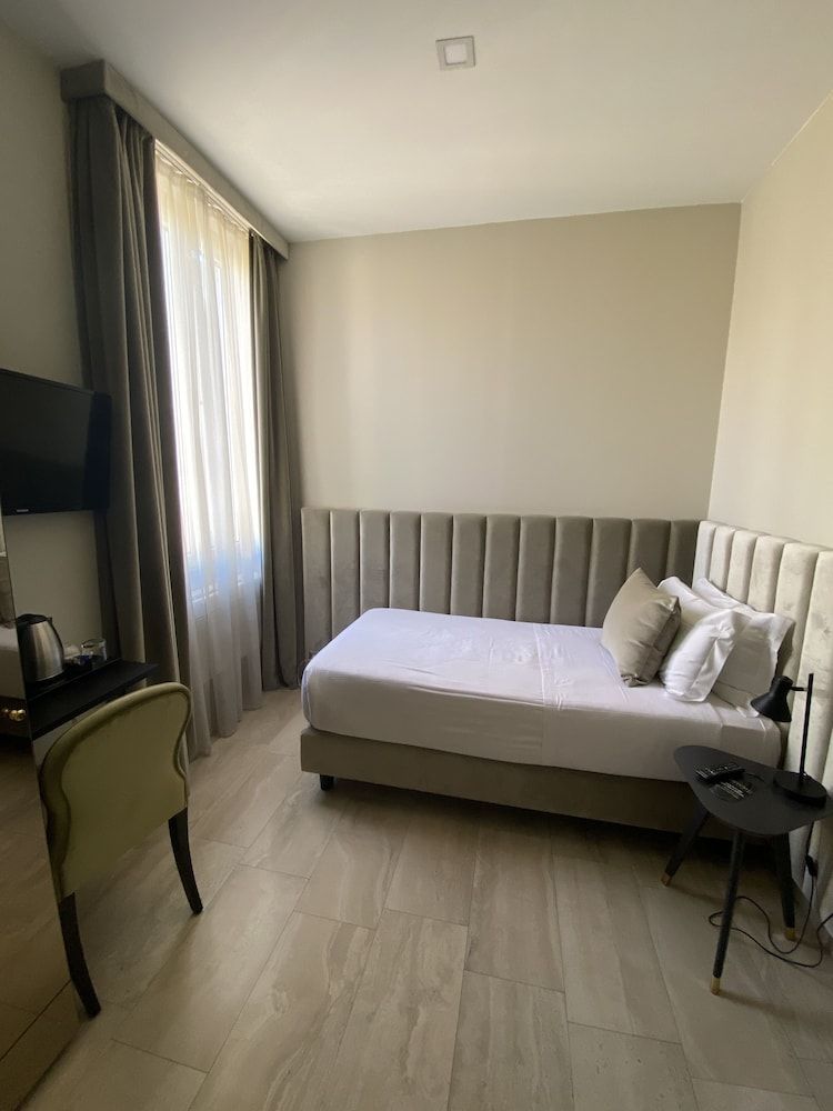 undefined Otivm Hotel 3