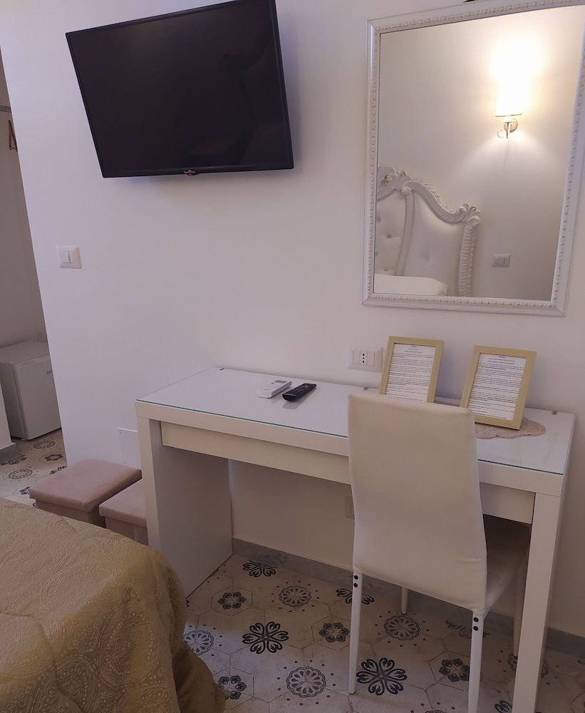 Donna Lucrezia B&B - Boutique Hotel Style Standard Double Room 8