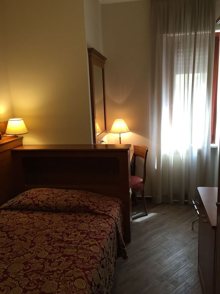 Hotel Excelsior Single Room 13