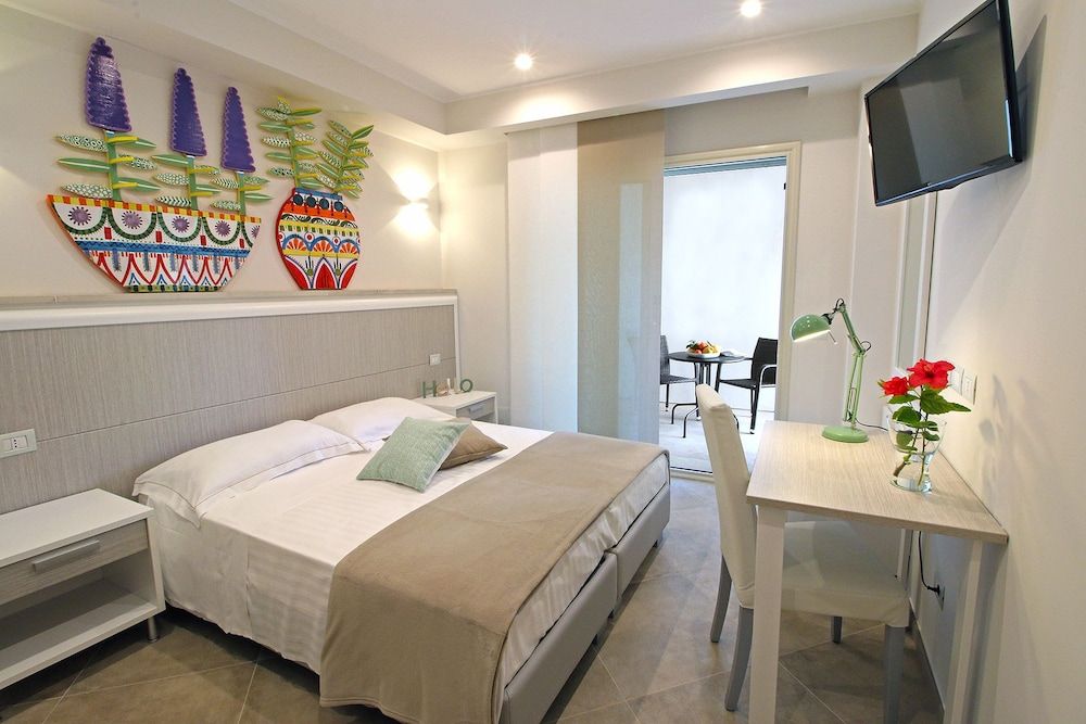 Siké Holiday Home