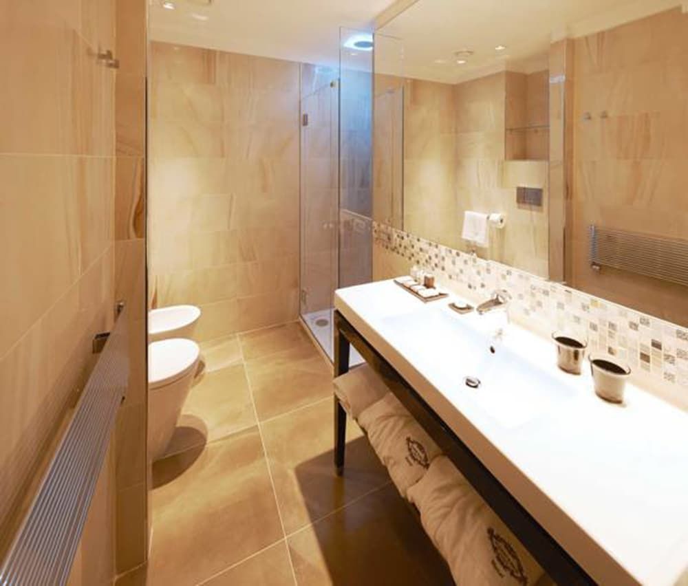 Harry's Bar Trevi Hotel & Restaurant Classic Double Room 4