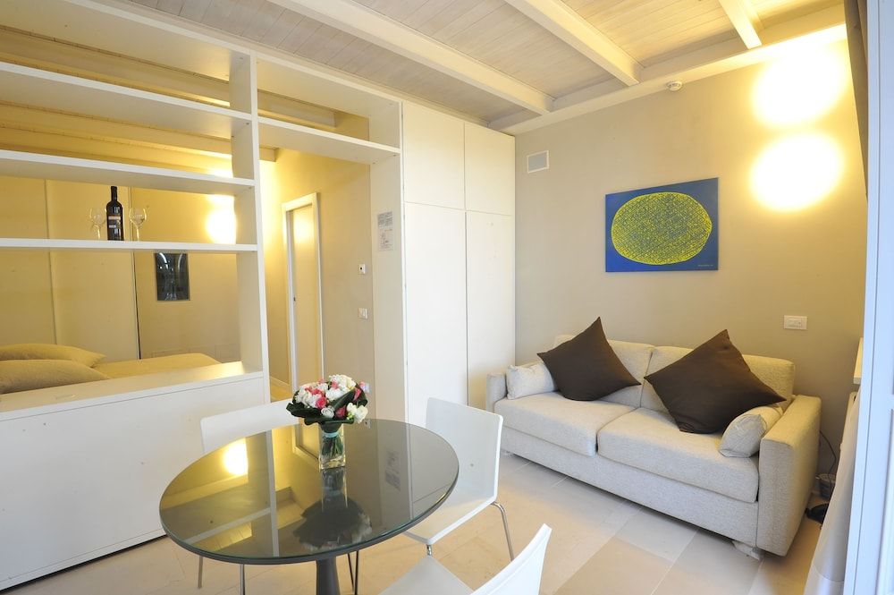 Villa Avellino Standard Apartment, Kitchen 4