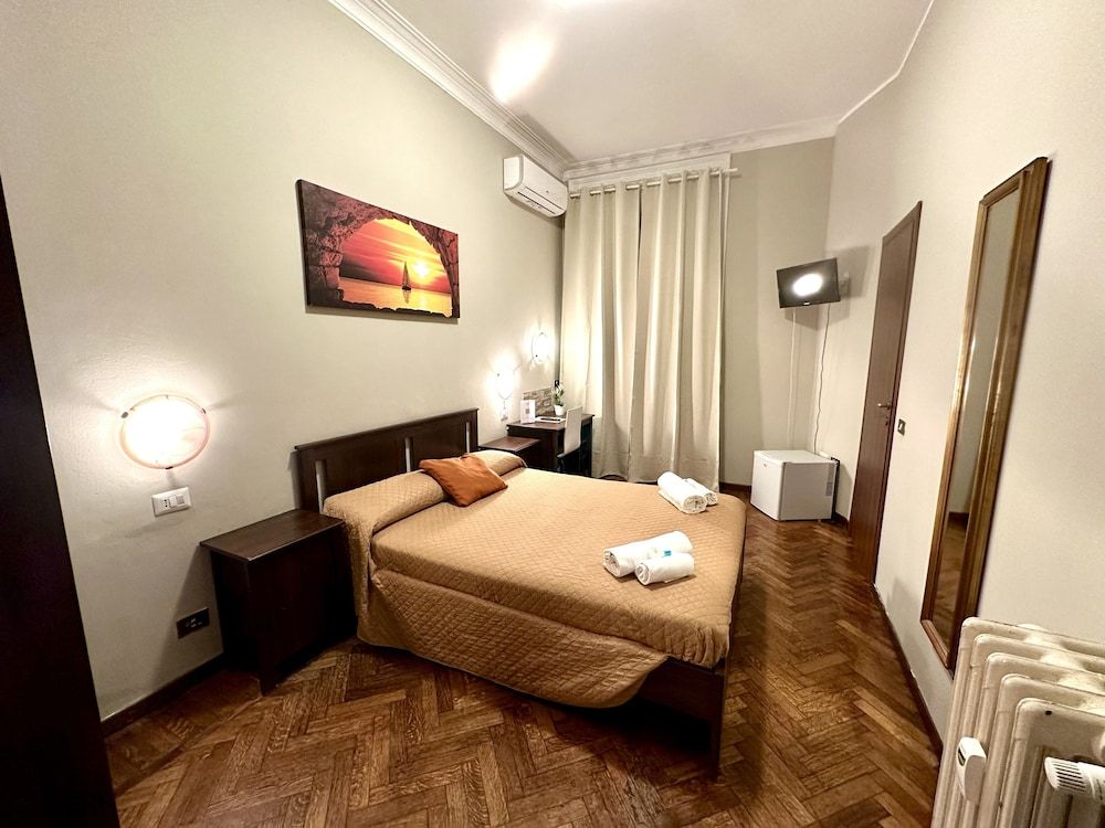 Hotel Carlo Goldoni Standard Double Room, City View 2