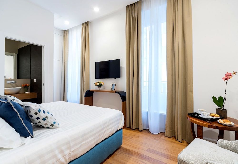 900 Piazza del Popolo Deluxe Double or Twin Room 3