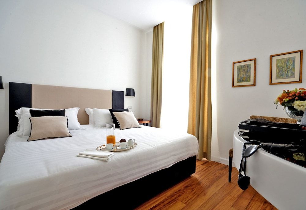 undefined 900 Piazza del Popolo 6