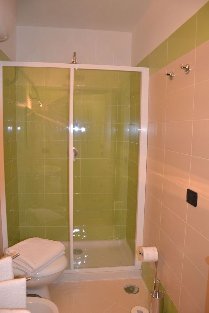 iBed Napoli Triple Room 14