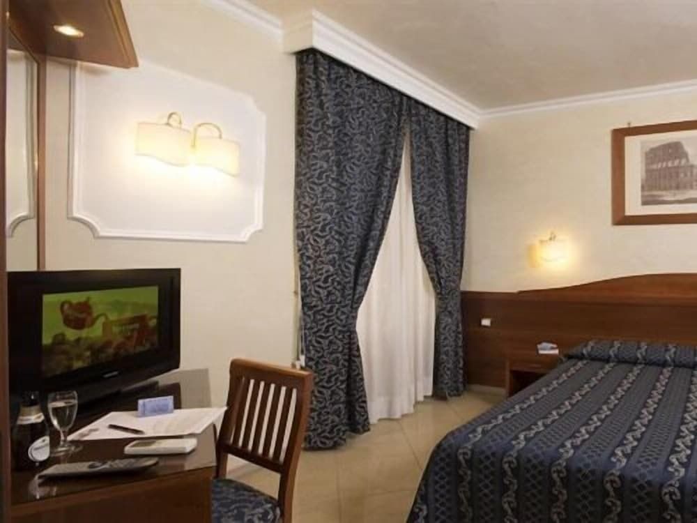 AdoraSuite B&B Double or Twin Room 10