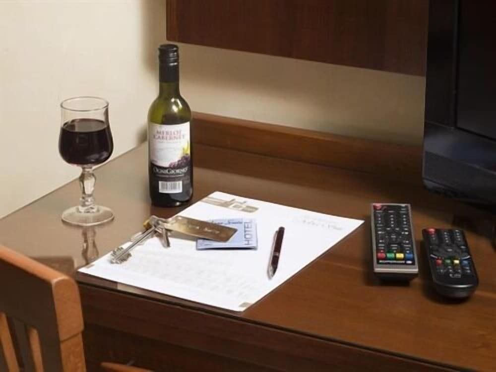 AdoraSuite B&B Triple Room 19