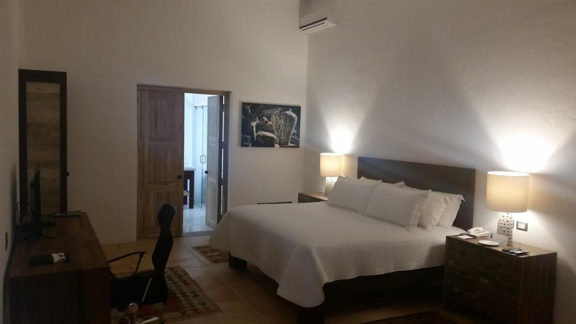 Superior Double Room with tub