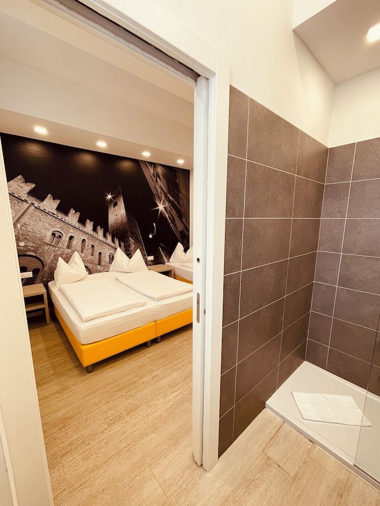 B&B Casa da Carmen Comfort Triple Room, 1 Bedroom, Private Bathroom, Garden View 5