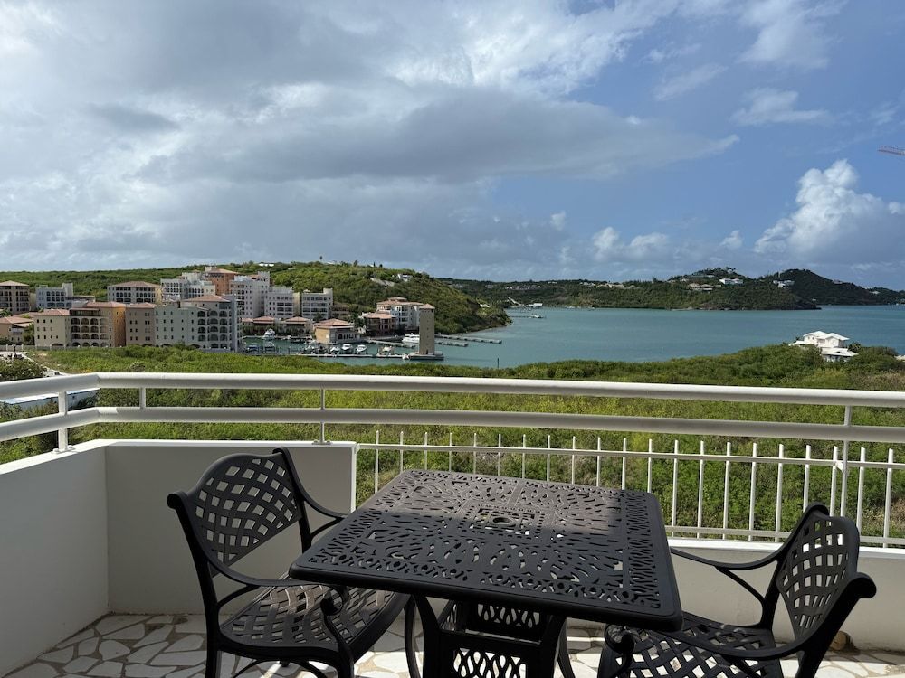 Superior Studio Suite, Lagoon View