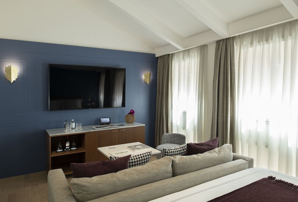 Elizabeth Unique Hotel Deluxe with spa - Separate building