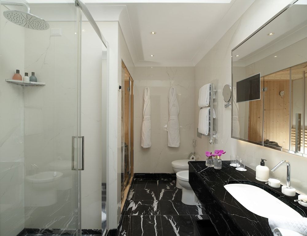 Elizabeth Unique Hotel Deluxe with spa - Separate building 3