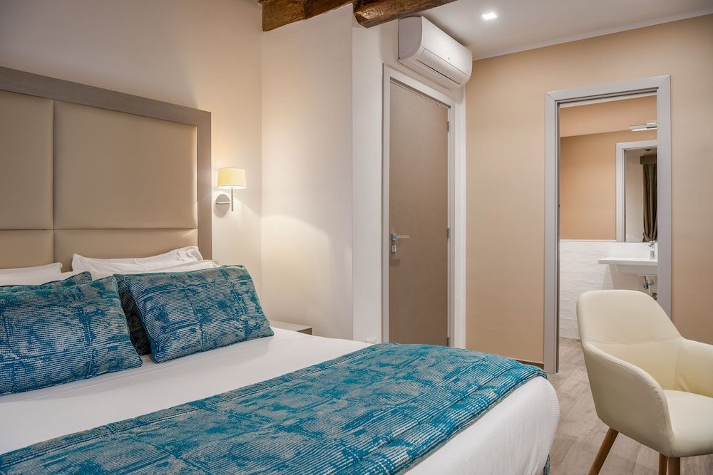 undefined Reginella Suites 9