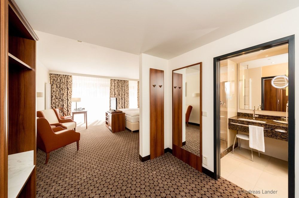 Dorint Herrenkrug Parkhotel Magdeburg Superior Double Room 5