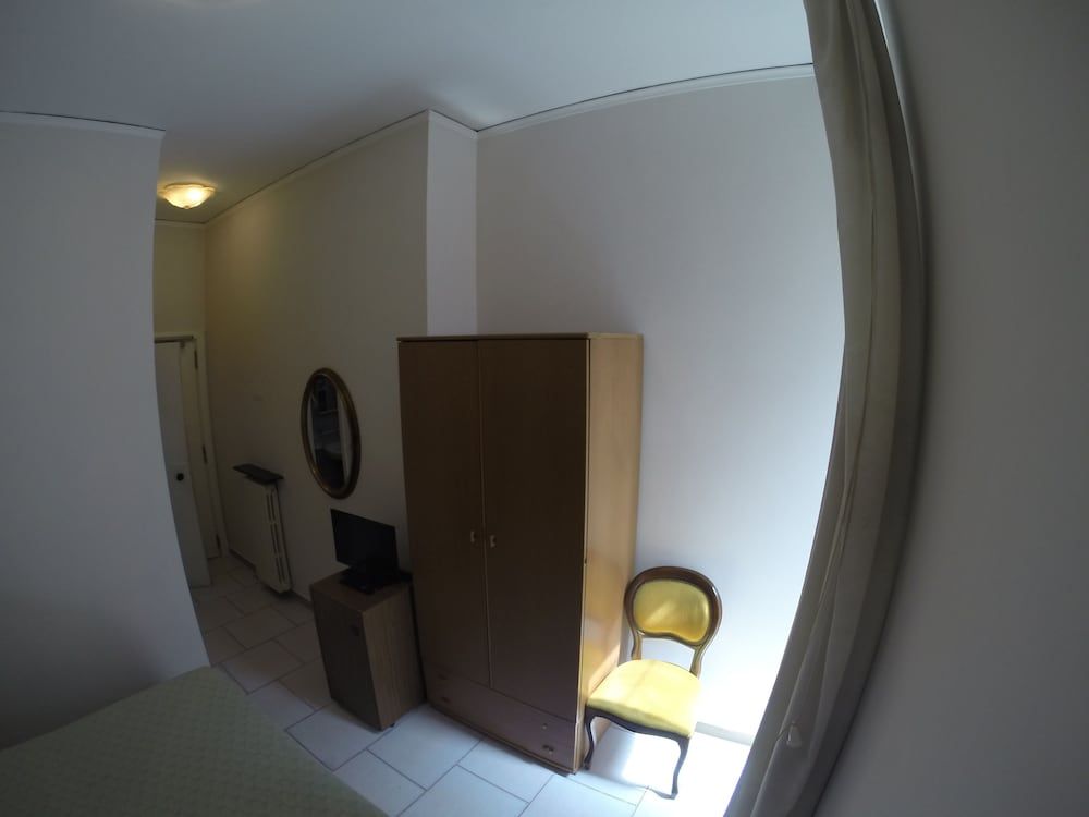 undefined Hotel Borbone di Napoli 3