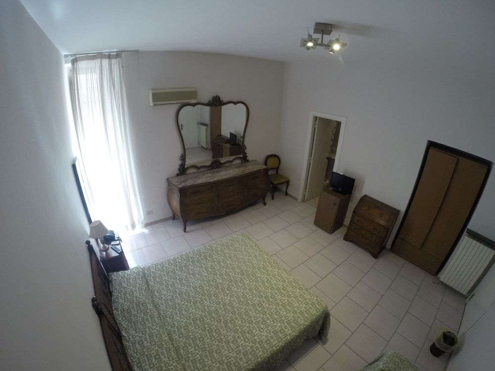 undefined Hotel Borbone di Napoli 9