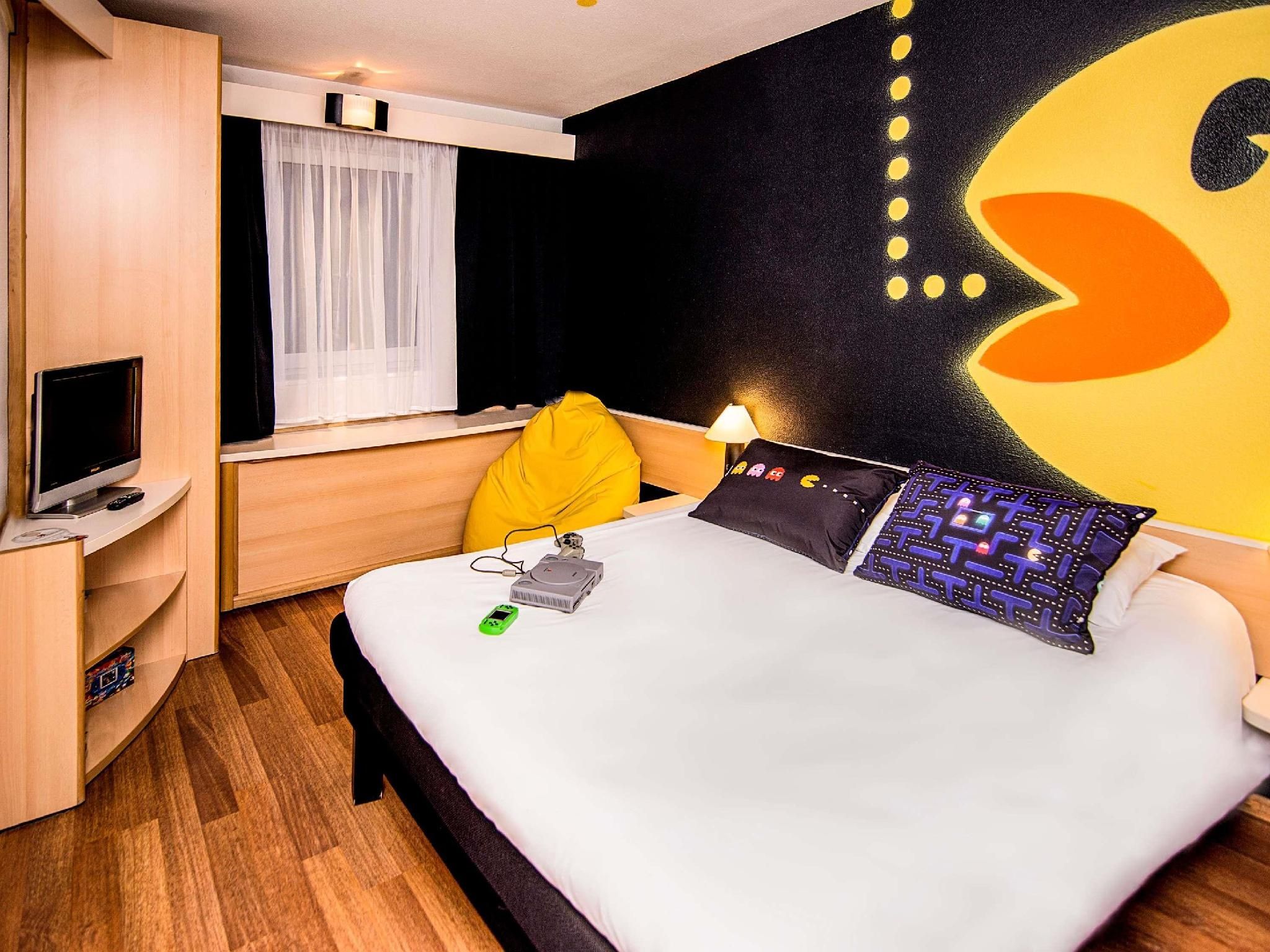 DOUBLE - Standard Room with 1 double bed for 1 or 2 people
