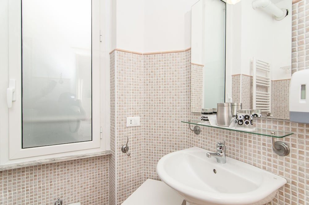 My Bed Vatican Museum Deluxe Double Room 13