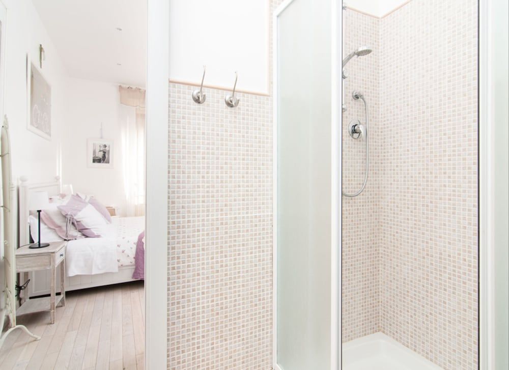 My Bed Vatican Museum Deluxe Double Room 15