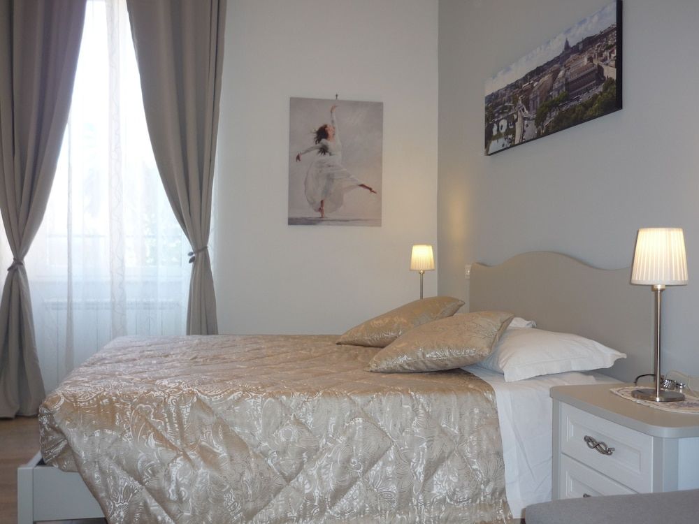 My Bed Vatican Museum Deluxe Double Room 8