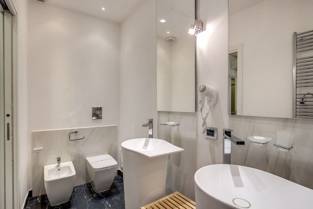 Navona Living Rome Superior Double Room 10