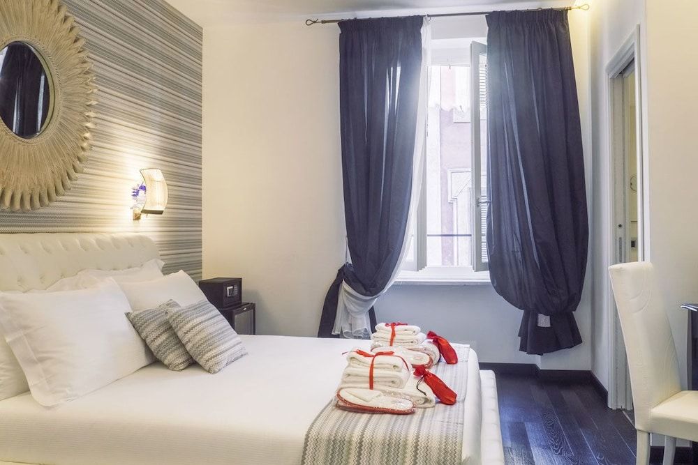Navona Living Rome Superior Double Room 5