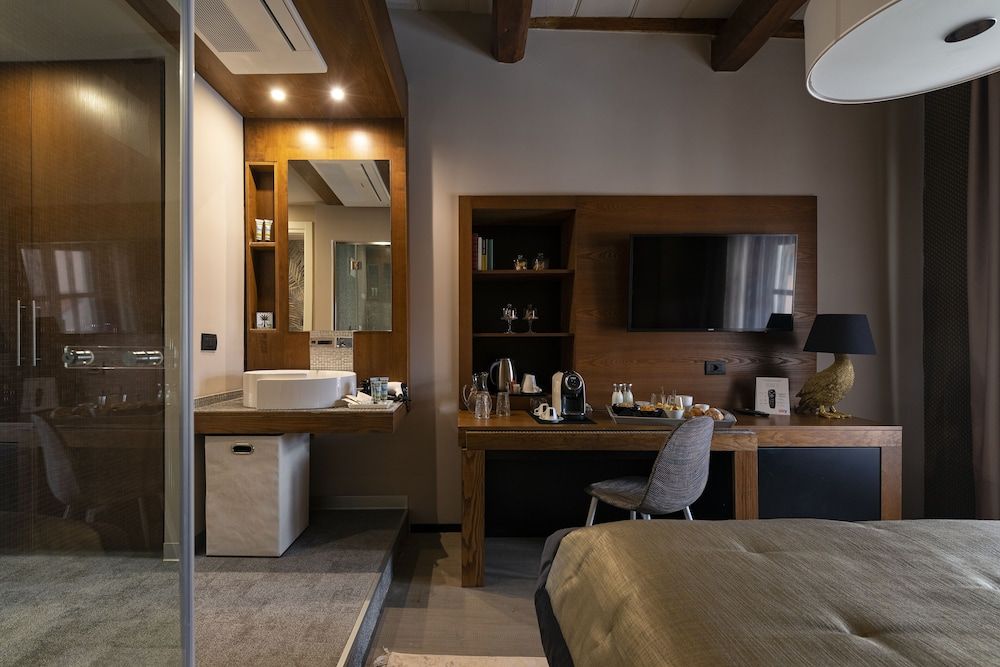 Ara di Marte Suites Superior Room 16