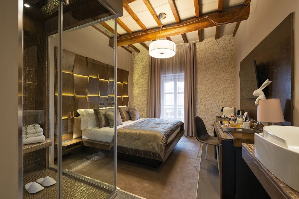 Ara di Marte Suites Superior Room 5