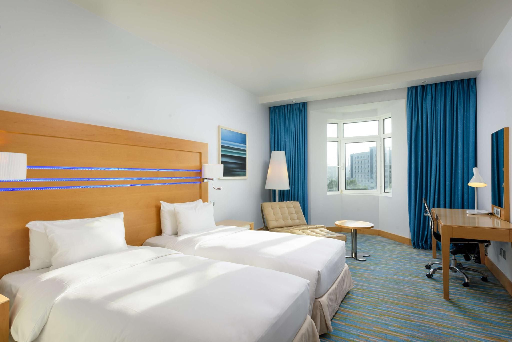 Radisson Blu Hotel, Muscat Superior 2