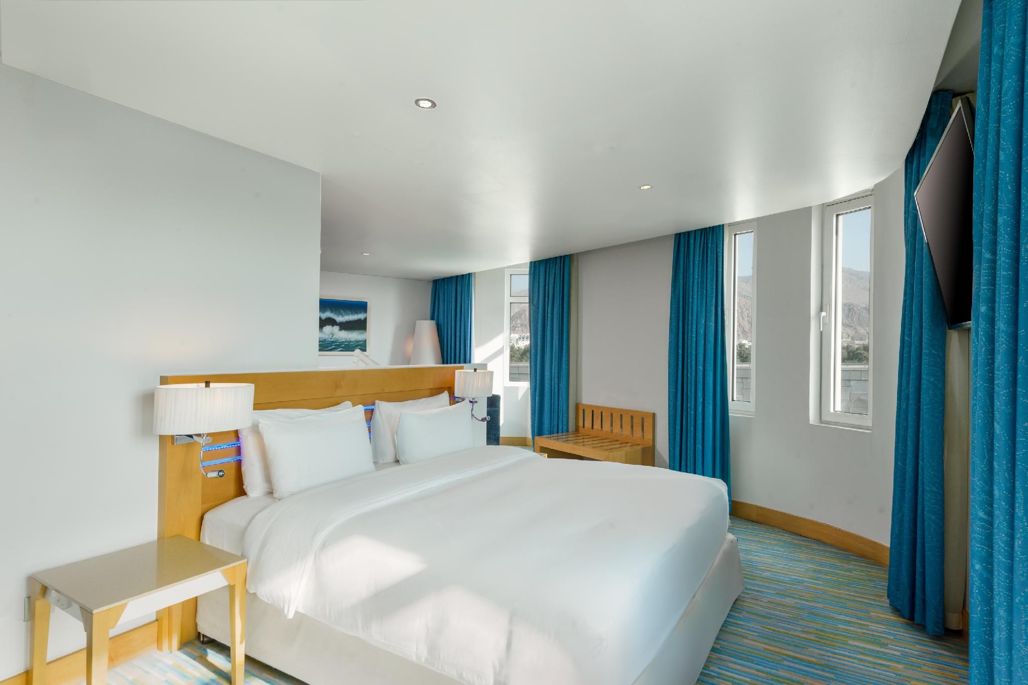 Suite - Lounge Access