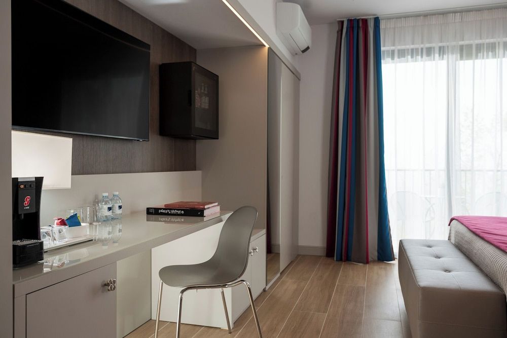 Grand Hotel San Marino Deluxe Double or Twin Room 17