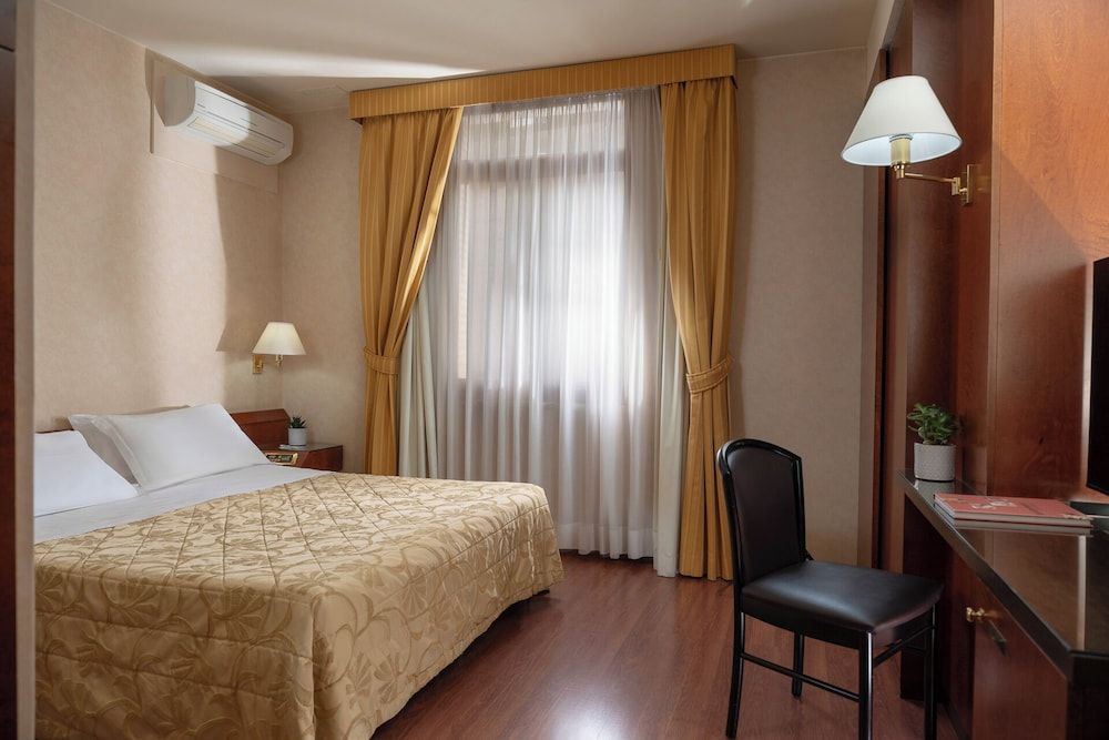 Grand Hotel San Marino Classic Double Room Single Use 4