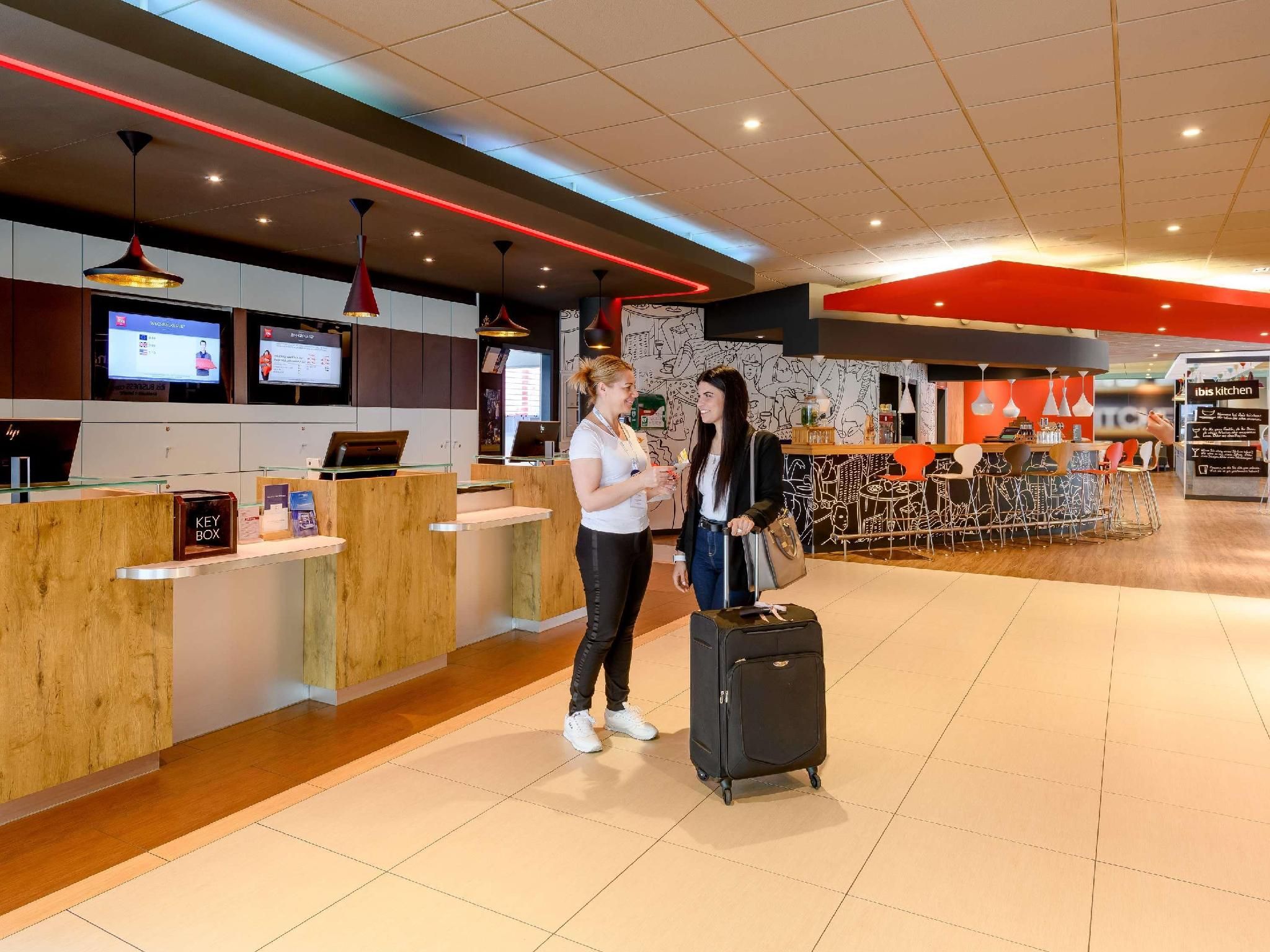 76b07d5219ddd04bd4c59db48c5cbc2e