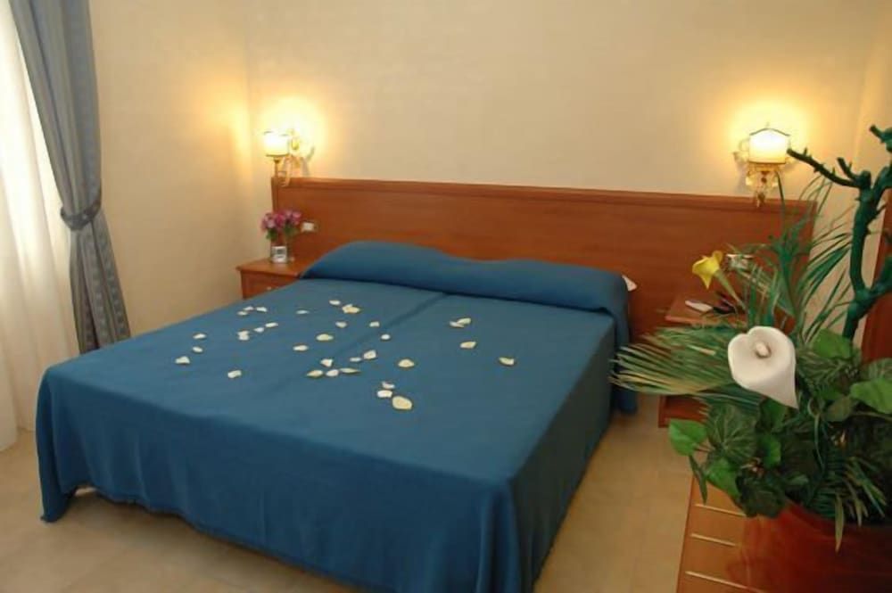 undefined Fitzroy Allegria Suites 9