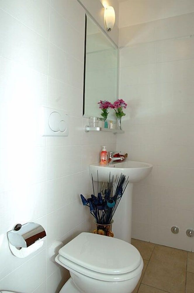 Fitzroy Allegria Suites Double Room (Double Single Use) 6