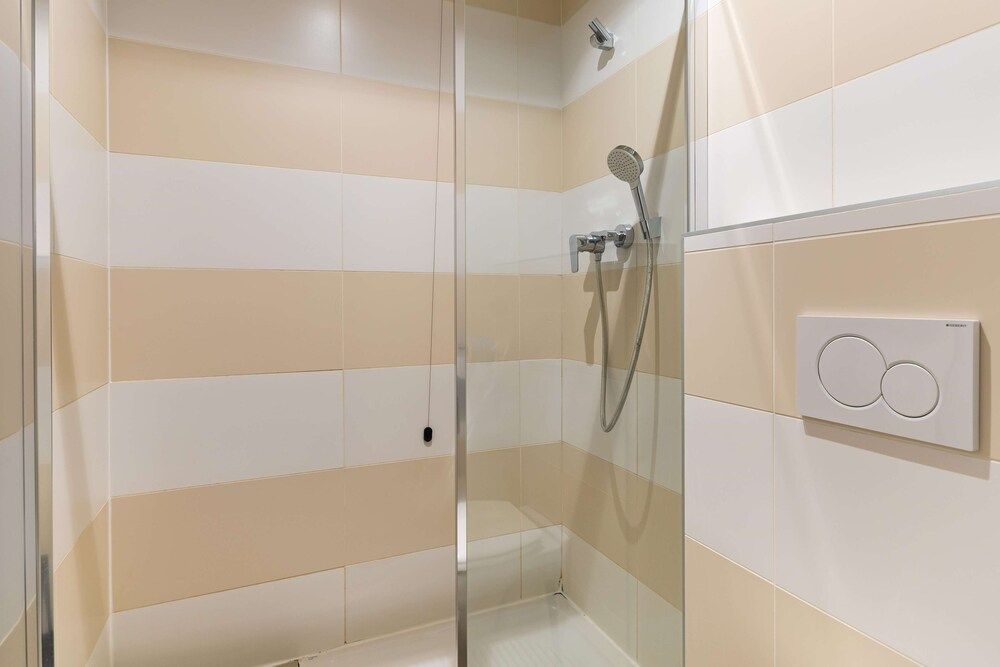 B&B HOTEL Genova Principe Standard Triple Room, Non Smoking 9