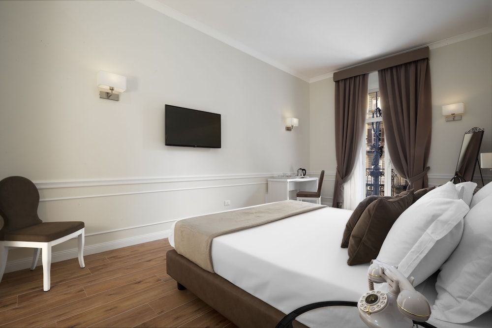 La Fontanina Suites Superior Double Room, City View 4