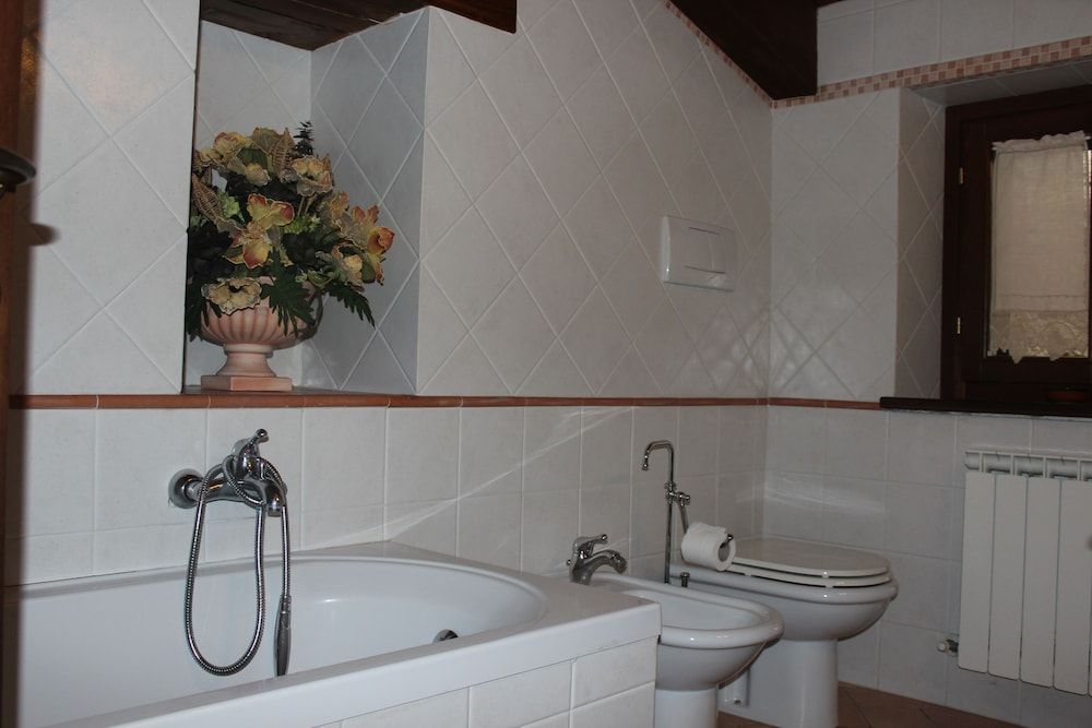 La Piazzetta Basic Room 4