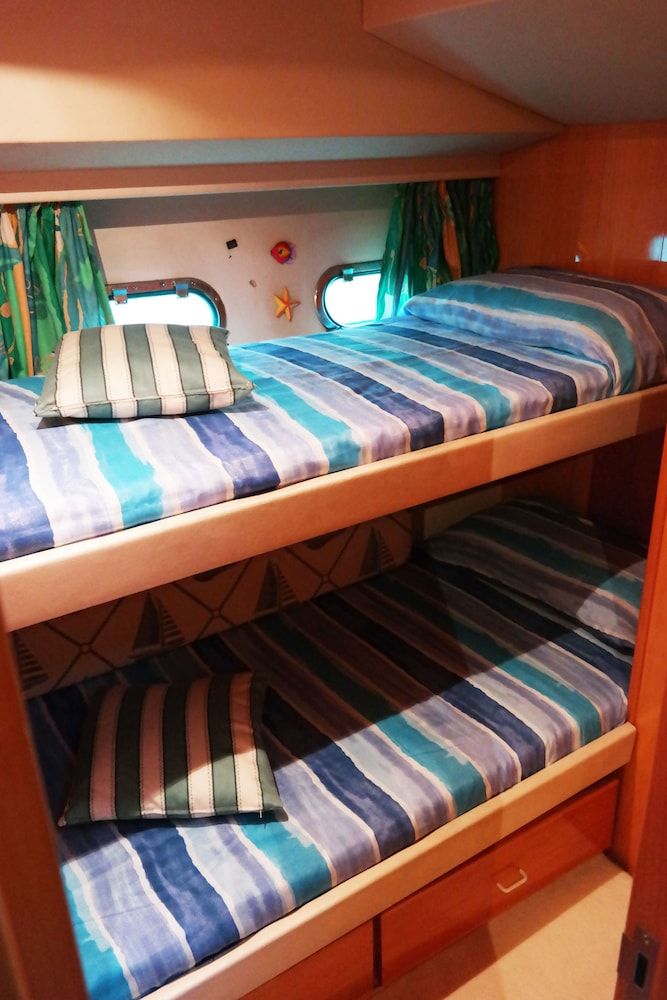 Suite, 3 Bedrooms, Sea View (Yacht)