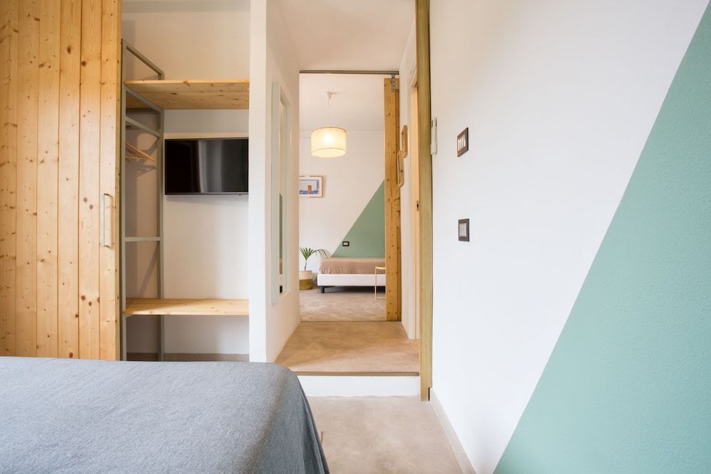 undefined Mediterranean Suites - Old Town 9