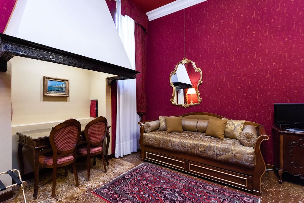 undefined Hotel Al Ponte Mocenigo 9