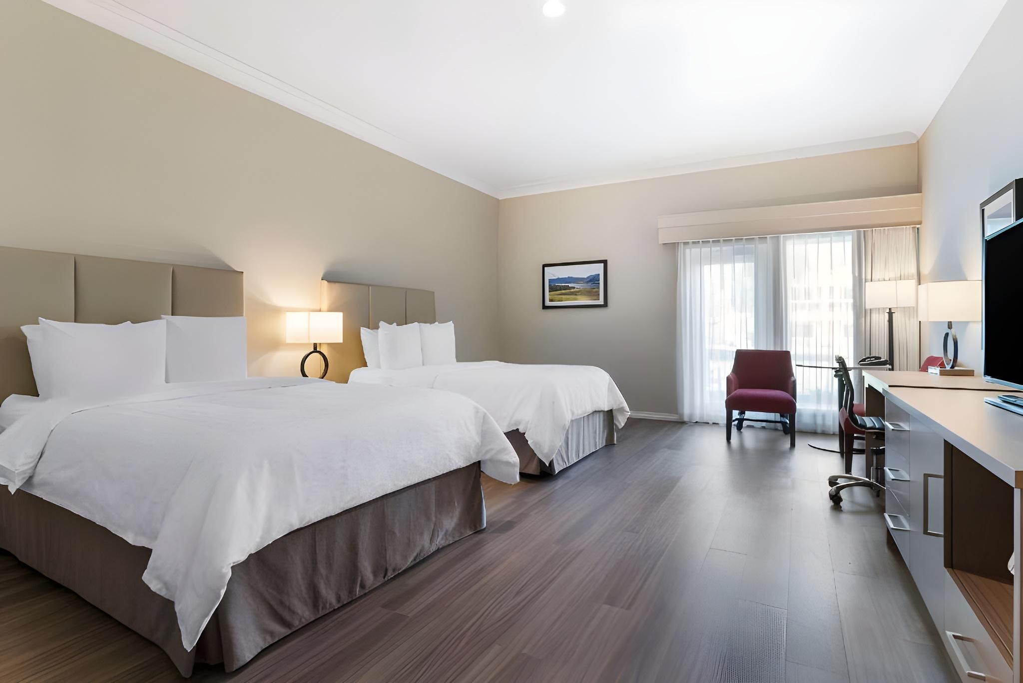 Best Western Plus Kelowna Hotel & Suites Suite-2 Queen Beds, Non-Smoking, One Bedroom, Living Room, Wet Bar, Full Breakfast