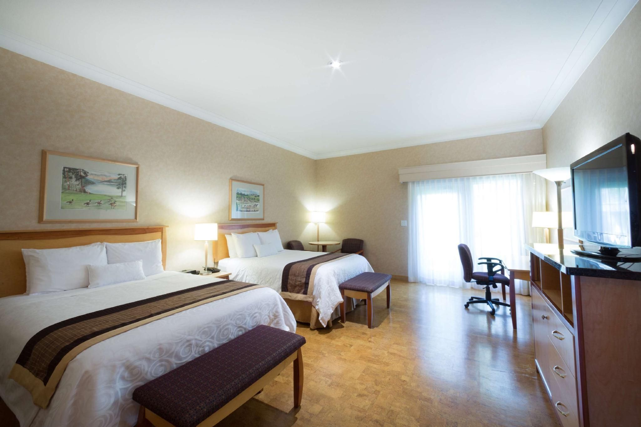 2 Queen Beds, Non-Smoking, Pet Friendly Room, Patio, Refrigerator, Full Breakfast