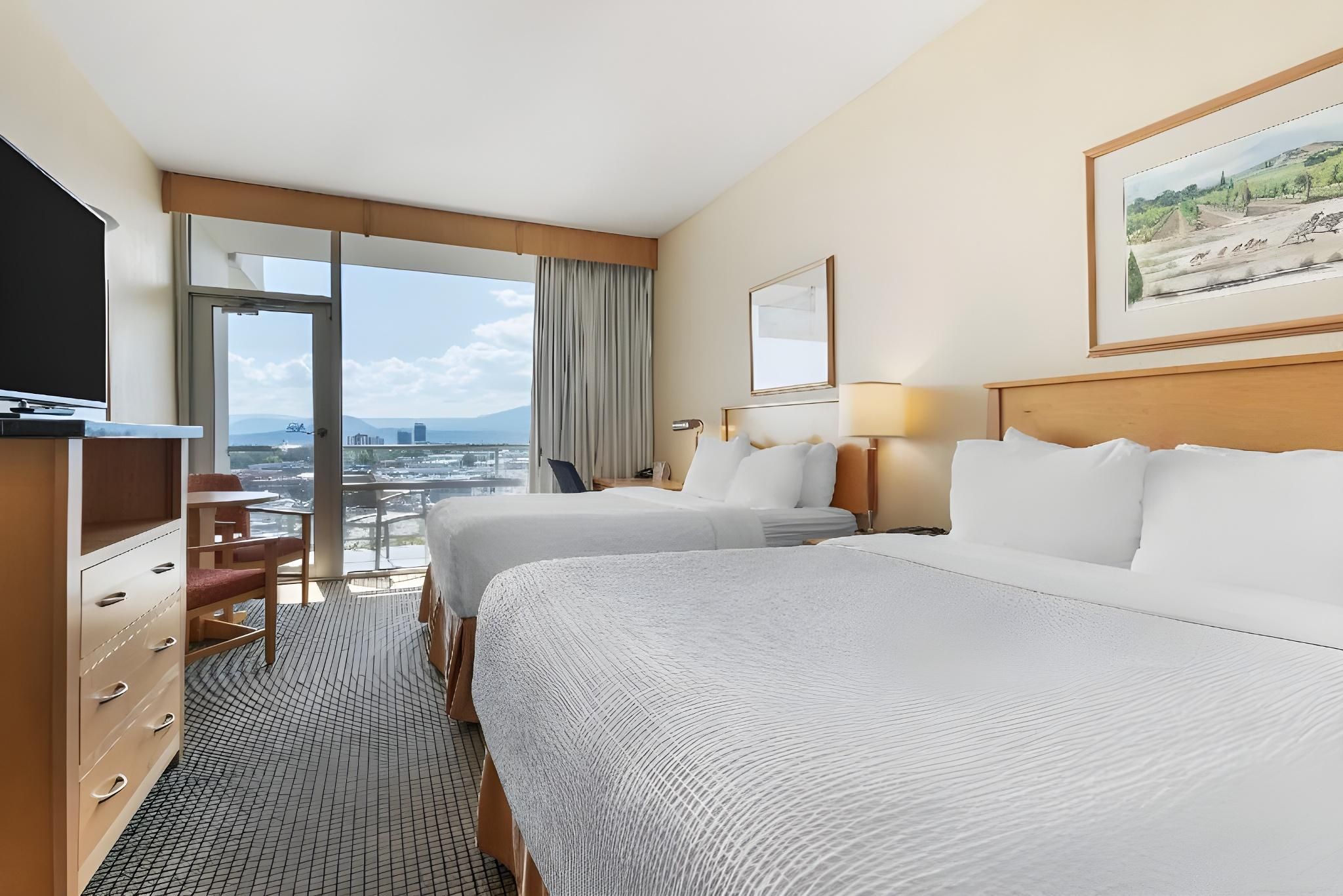 2 QUEEN BEDS, Non-smoking, NO VIEW, Refrigerator, BALCONY, FULL BREAKFAST