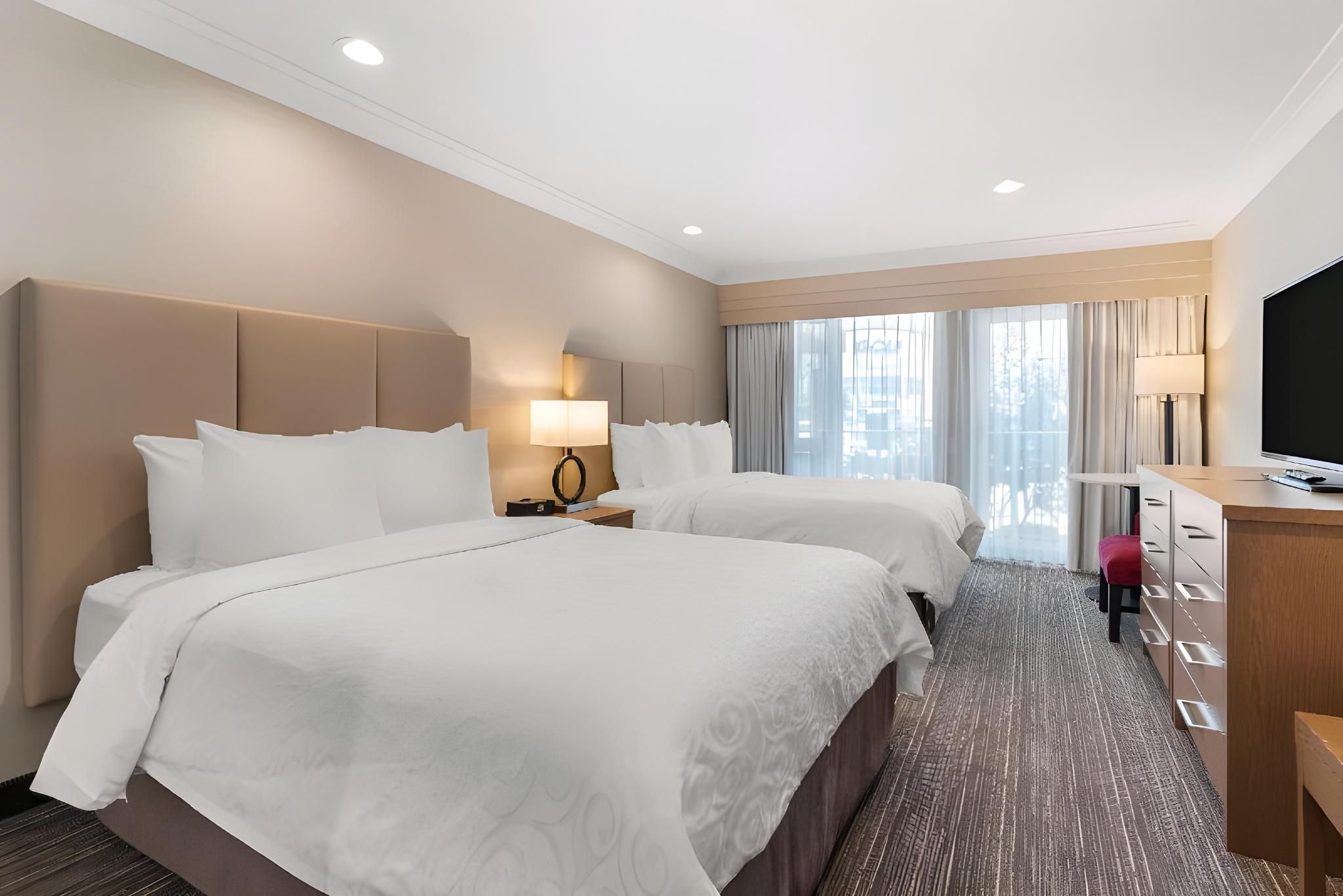 2 QUEEN BEDS, Non-smoking, NO VIEW, Refrigerator, BALCONY, FULL BREAKFAST